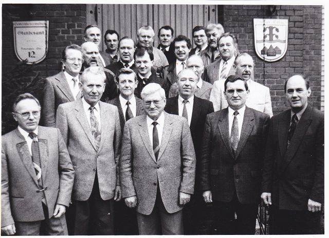 Vorstandschaft 1992.jpg